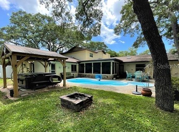 4th image of 2035 Winding Oaks Dr