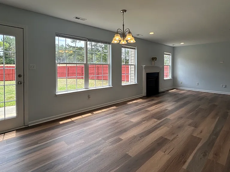 4010 Taylor Oaks Dr — Photo 10