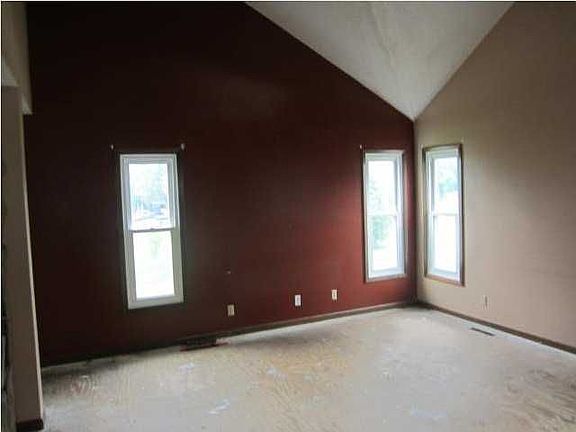 5th image of 2025 N Dragonfly Dr