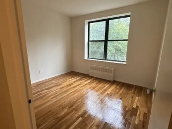 541 Lincoln Place 2C image 3 of 3