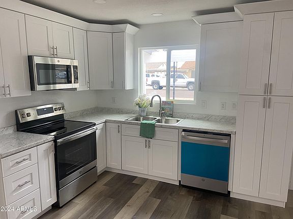 4th image of 3512 W VISTA Avenue