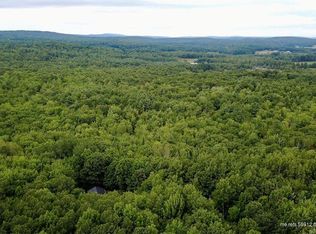 196 Center Rd, Gray, ME 04039