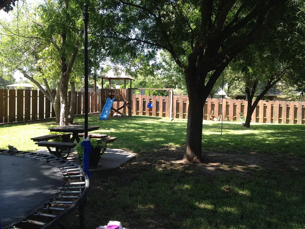 3 bed, 1450 sqft, $1,800 — Photo 4