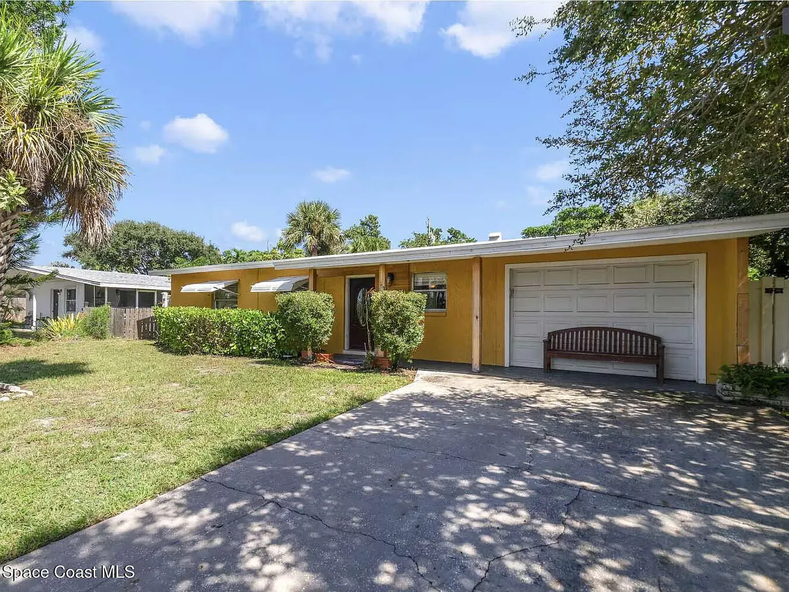 1437 S Orlando Ave — Photo 2