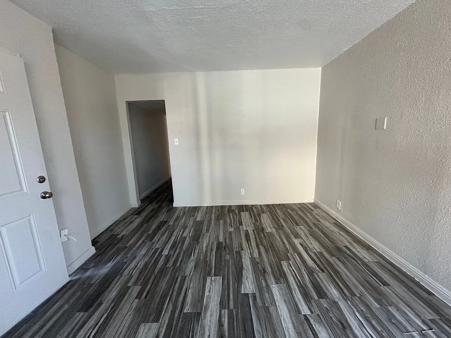 2105 Sunrise Ave. — Photo 4