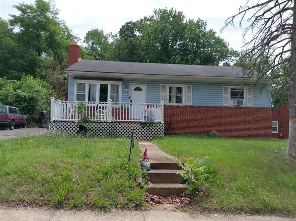 5825 Ritchie St, Glen Burnie, MD 21061