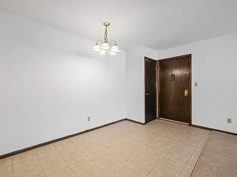 W63N14266 Washington Ave #96 — Photo 13