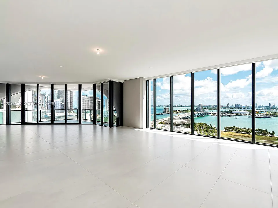 1000 Biscayne Blvd #2002