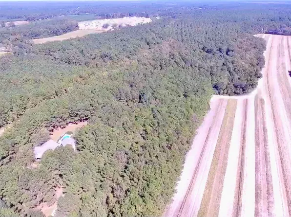 150 Second Chance Ln, Moncks Corner, SC 29461