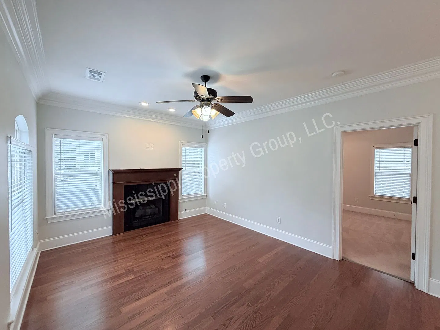 3BR/3BA For Rent — Photo 2