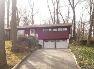 51 Hartmann Hill Rd, Huntington, NY 11743