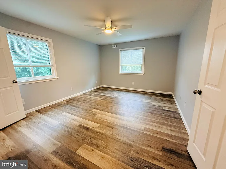 1008 Lindsey Ct — Photo 17