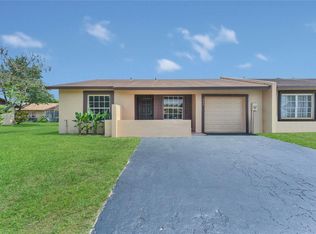 9550 W Heather Ln, Miramar, FL 33025