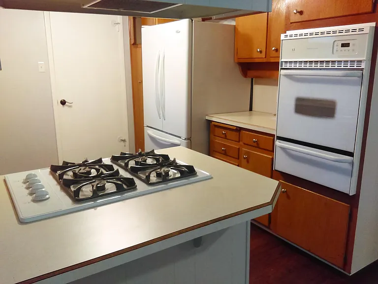Gas cooktop