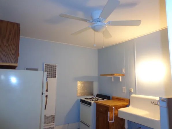 1046 Main St APT 2R, Antioch, IL 60002