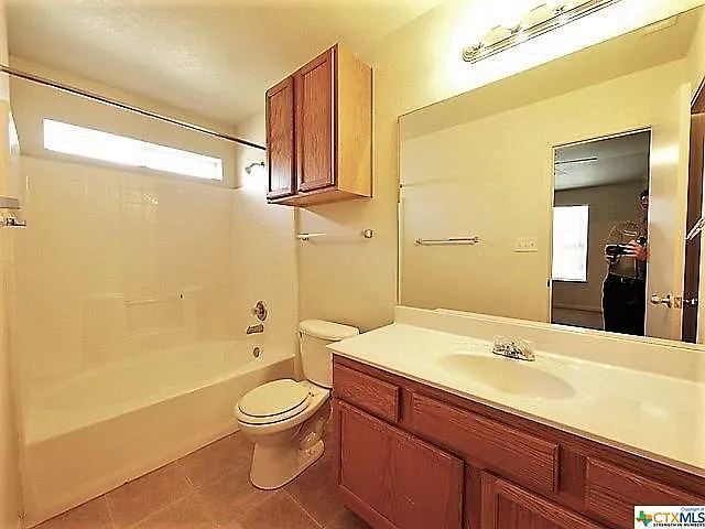 4206 Elms Run Cir #B — Photo 10