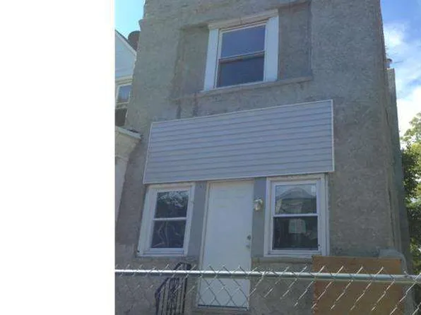 2534 Bonnaffon St, Philadelphia, PA 19142