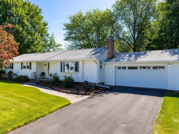 32 Pocahontas Drive, West Hartford, CT 06117