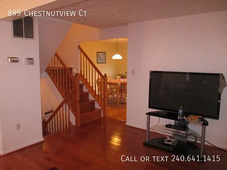 899 Chestnutview Ct — Photo 6