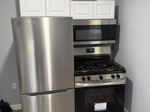 2nd image of 4210 Lowry Ave APT 3