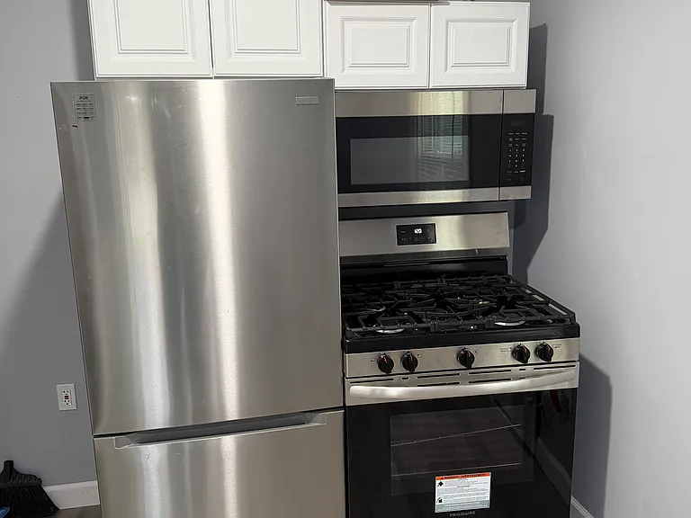 4210 Lowry Ave #3 — Photo 2
