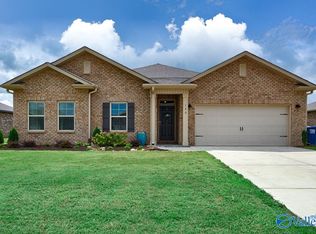 140 Blackburn Trce, Huntsville, AL 35811