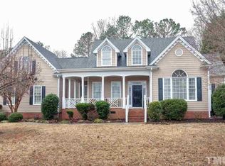 812 Nakina Dr, Fuquay Varina, NC 27526