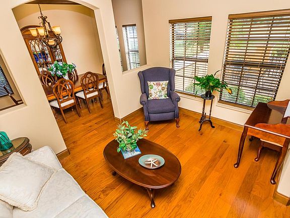 5th image of 137 Creek Forest Ln