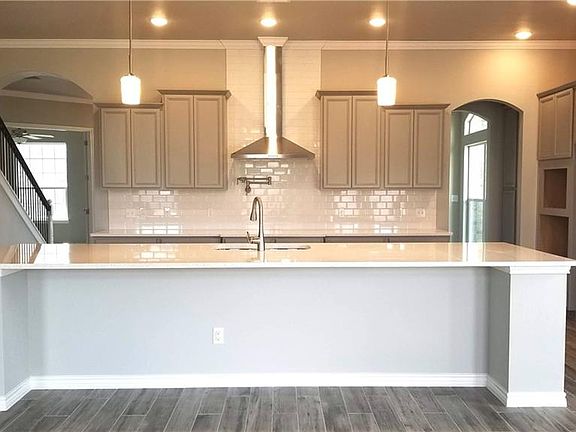 5th image of 7821 Rancho Vista Blvd W
