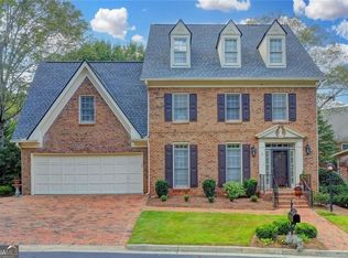 1960 Clairborne Ct, Dunwoody, GA 30338