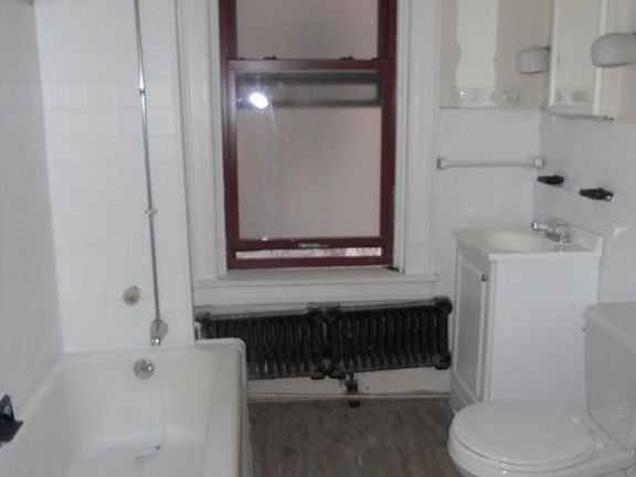 5th image of 228 Summer St APT 8