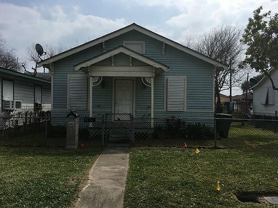 1st image of 4309 Avenue S 1/2