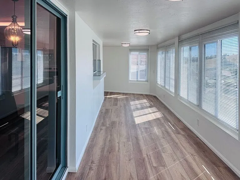 909 Richland Rd — Photo 3