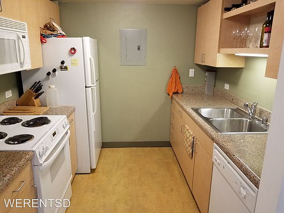 2nd image of 425 W Beech St Unit 239