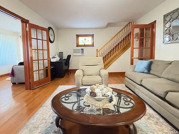4th image of 209-44 110th Avenue