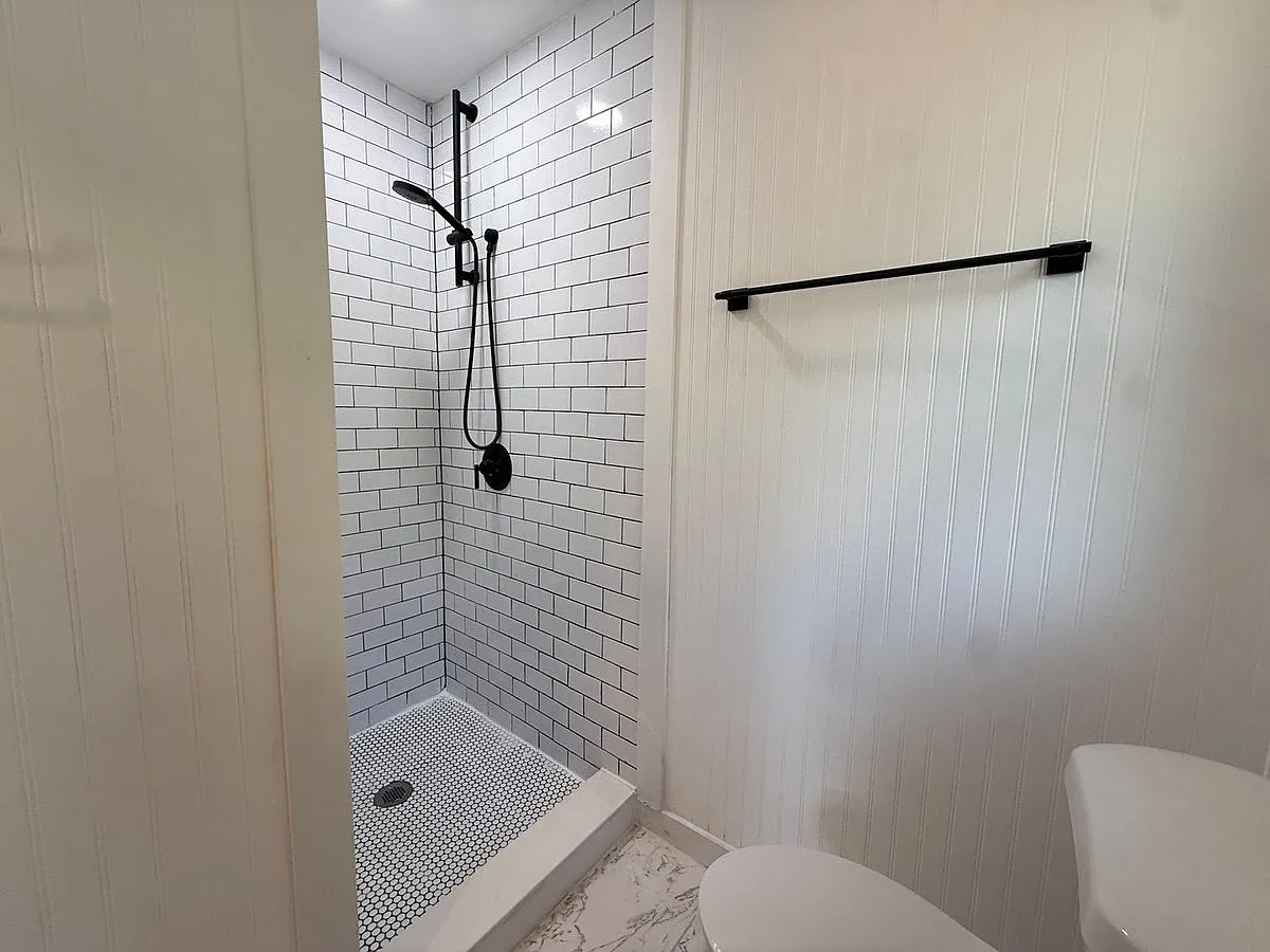 2515 Illinois St — Photo 4