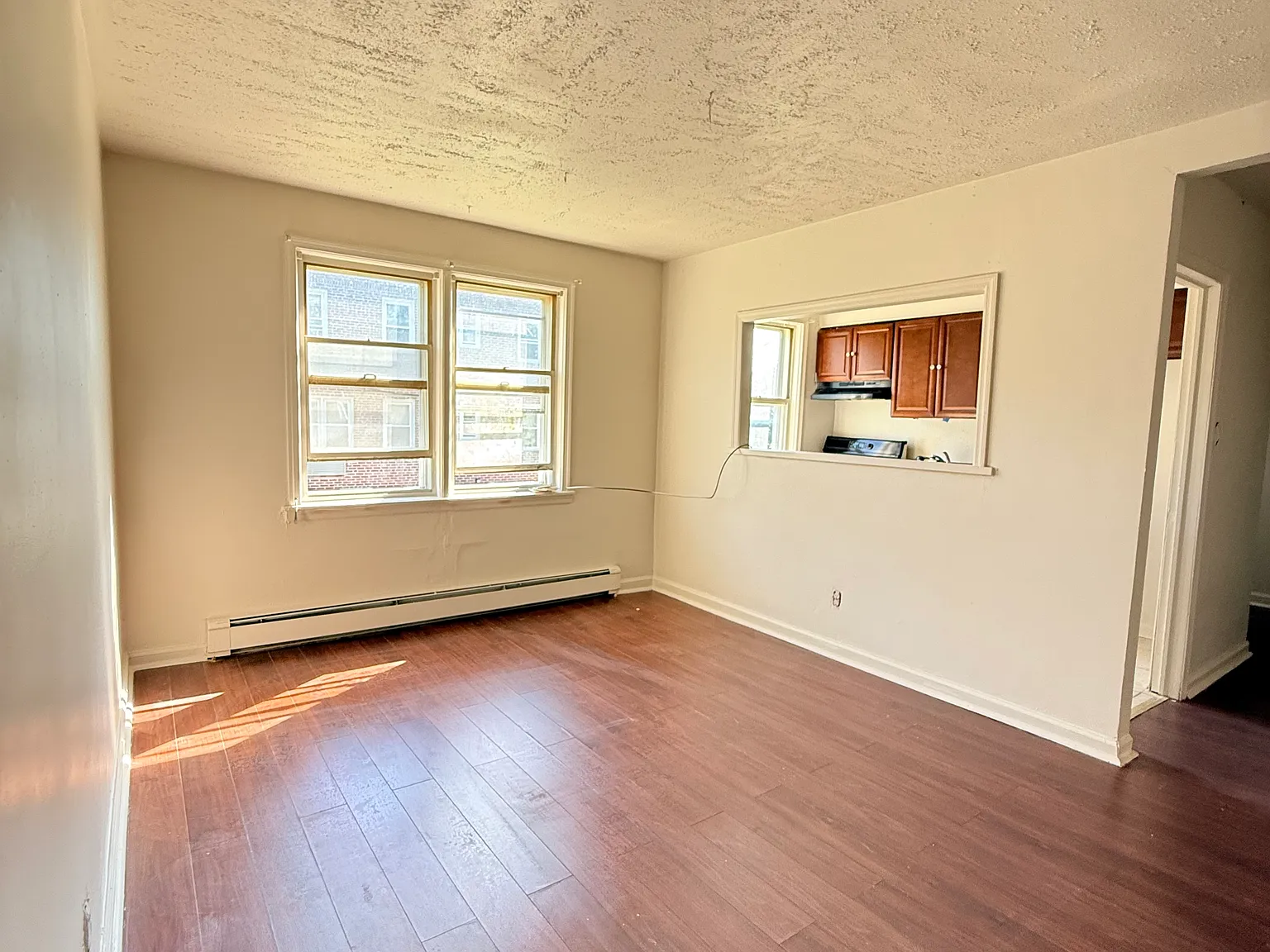 1 bed, 800 sqft, $1,200 — Photo 2