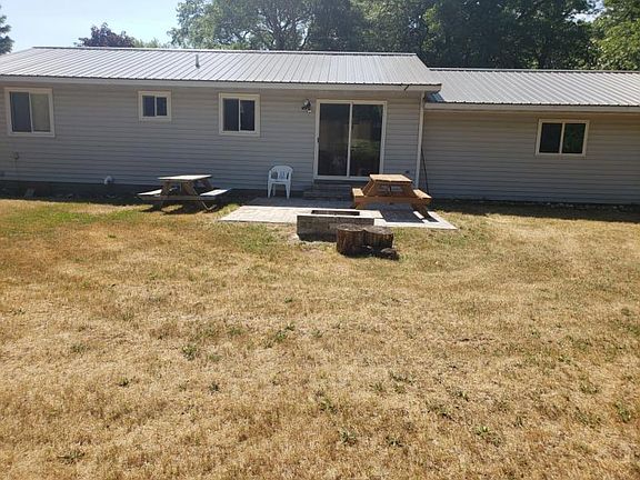 2nd image of 4420 Carolyn Dr