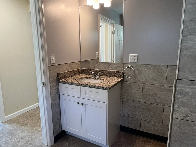 3023 S Main St — Photo 12