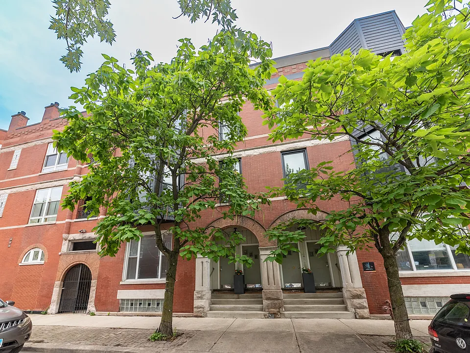 2207 W Race Ave #1
