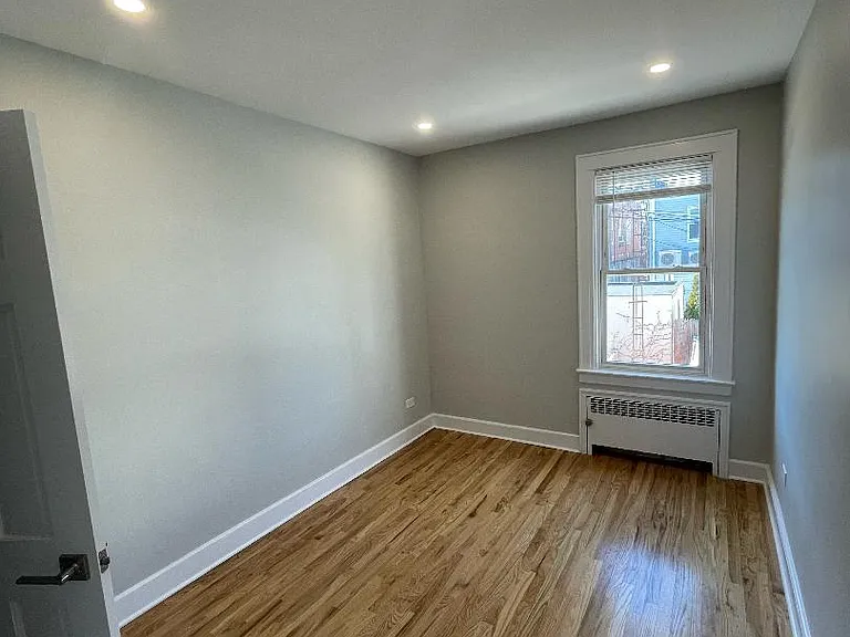 bedroom2