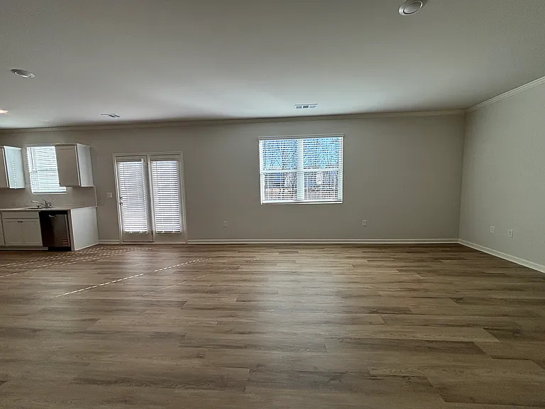 115 Biltmore Pl — Photo 6