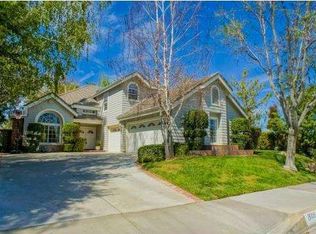 26335 Woodlark Ln, Santa Clarita, CA 91355