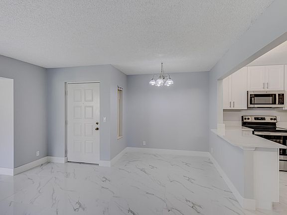5th image of 4821 Sable Pine Cir