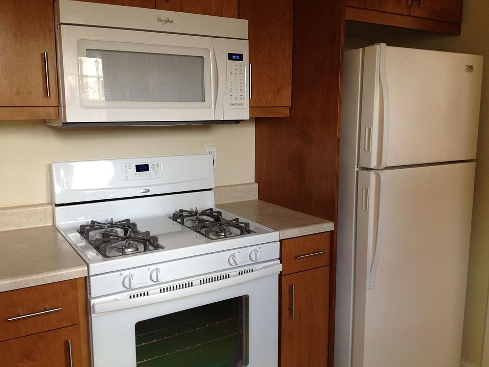 2nd image of 4582 34th St