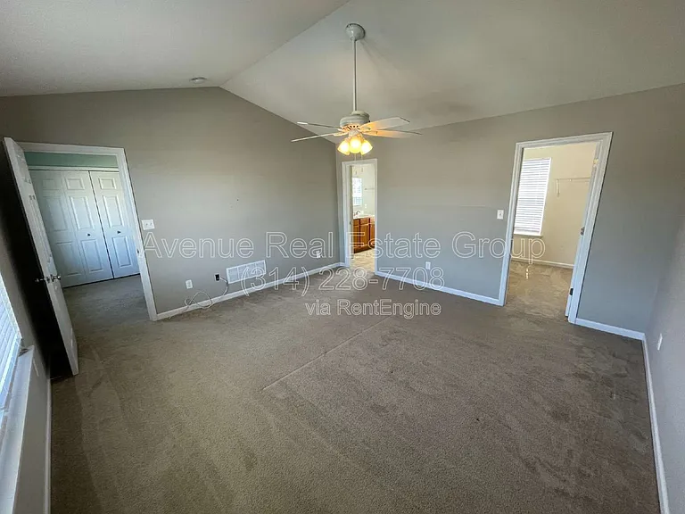 5533 Emerald Place Dr — Photo 15