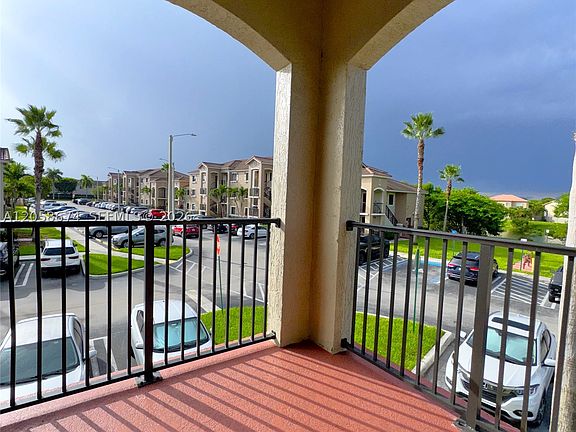 4th image of 22441 SW 88th #201-5