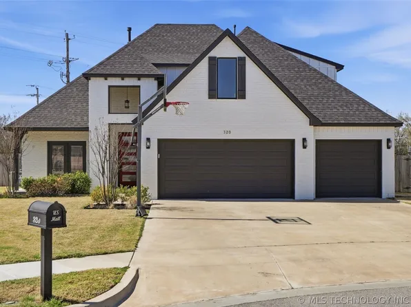 320 W 130th Pl S, Jenks, OK 74037