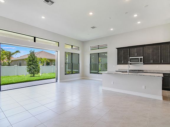 4th image of 8875 Leon Circle W #290