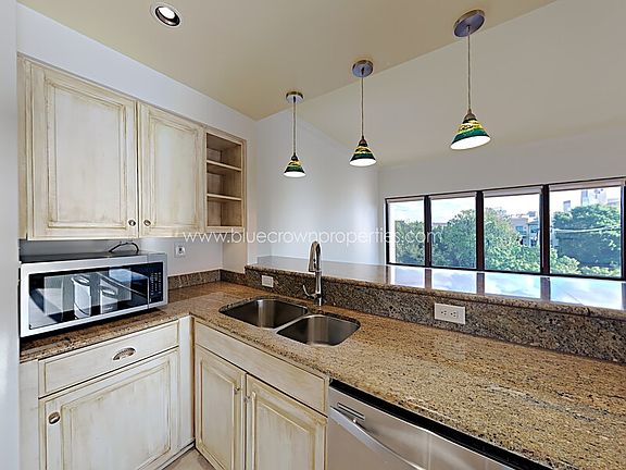 5th image of 3030 McKinney Ave APT 406